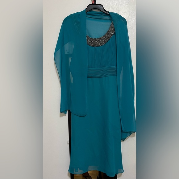 Beaded embellished necklace teal party dress, worn once, sleeveless Size L - Picture 2 of 10